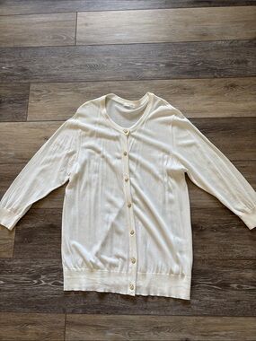 Women's Cream Button-Front Lightweight Cardigan